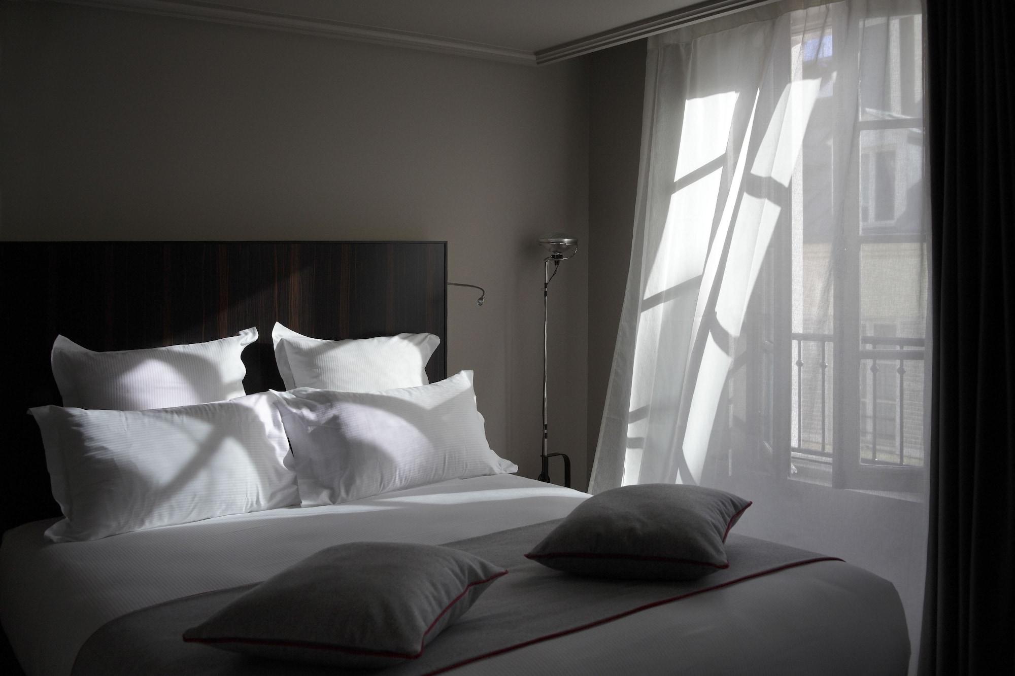 פריז Hotel Saint Dominique מראה חיצוני תמונה